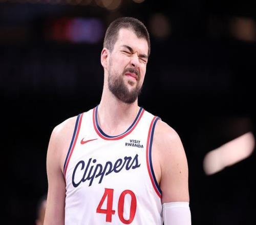 子夜激战沙,中国男足复,仇直播,Aiyouxi,Sports,爱游戏体育,爱游戏体育入口,爱游戏体育官网,爱游戏体育APP下载